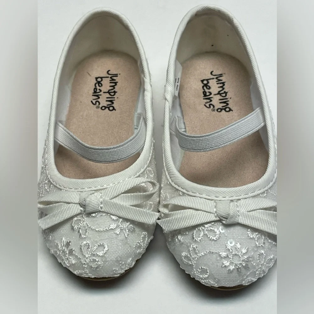 Jumping Beans®
Walnut / White Toddler Girls'
Ballet Flats Size 7T - Picture 2 of 9